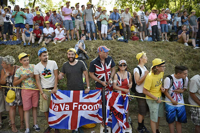 tour-de-france-fans-479748712_master.jpg